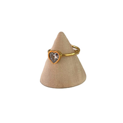 Anillo con Piedra de Corazón