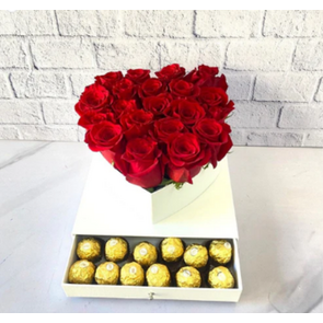 Arreglo 18 Rosas Rojas con Chocolates